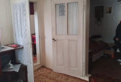 Casă cu 4 camere cu Teren 826 Mp în Bătești - 4