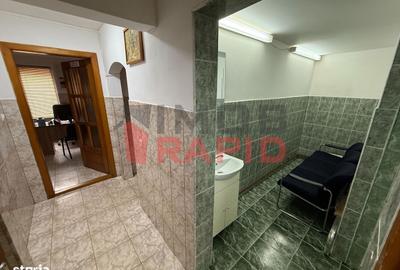 Spațiu comercial, de 147 mp, în Central - 4