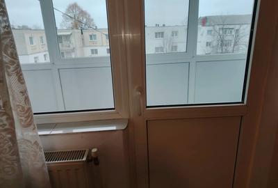 Apartament de vânzare, 2 camere semidecomandate, Narcisa - 5