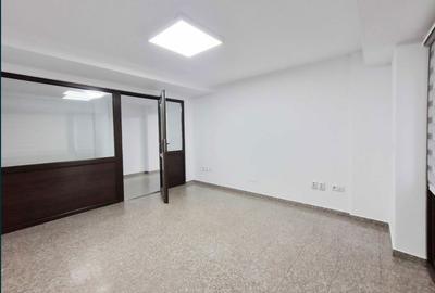 Spațiu comercial, de 47 mp, în Central - 1