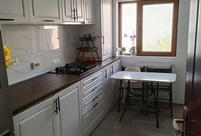 Apartament cu 4 camere decomandat în Central - 8