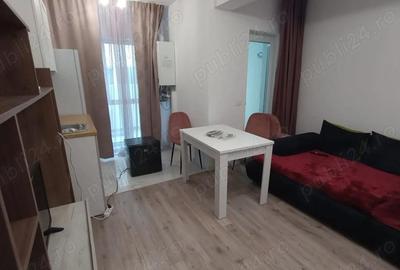 Apartament cu 3 camere decomandat în Central - 1