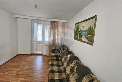 Apartament 3 camere de vanzare - Zona 1 Decembrie, Piatra Neamt - 4