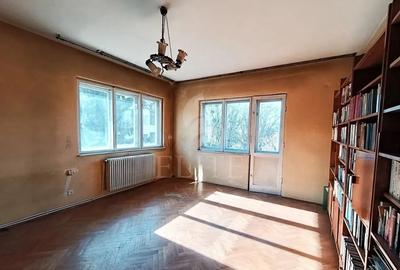 Apartament cu 4 camere decomandat în Central - 2