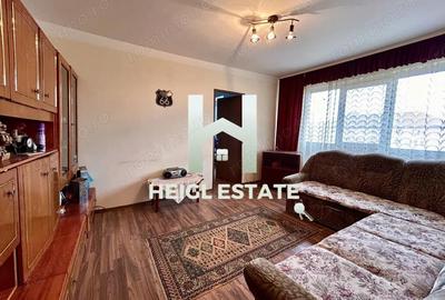Apartament cu 2 camere semidecomandat, mobilat în Complex Studențesc
