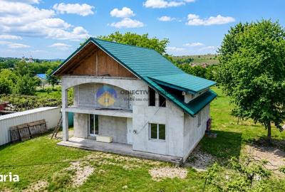 Casă cu 3 camere cu Teren 1235 Mp în Borlești - 1
