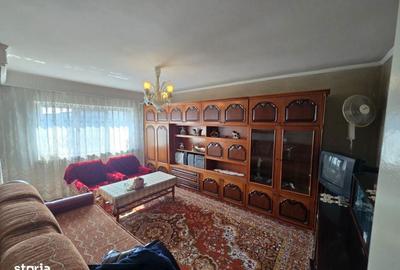 Apartament cu 3 camere decomandat în Banat - 3