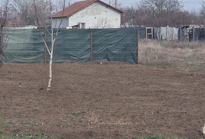 Teren de vanzare in Nanov. - 2