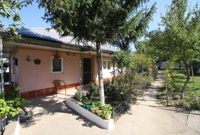 Casă individuală cu 2 camere în Vest