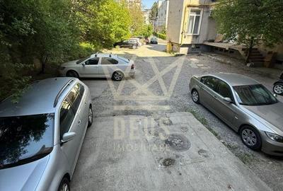 Spațiu comercial, de 290 mp, în Plopilor - 6