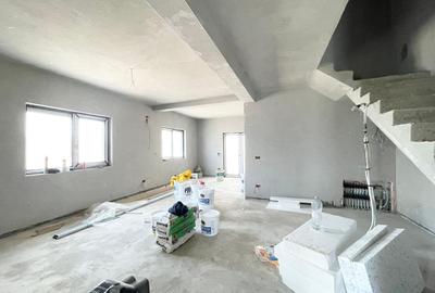 Duplex cu 4 camere cu Canalizare în Moșnița Veche - 2
