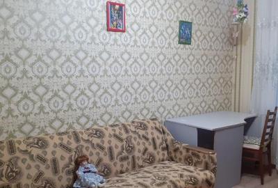 Apartament cu 2 camere decomandat în Berceni