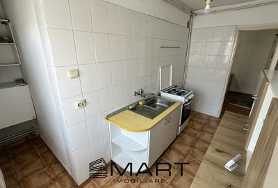 Apartament cu 4 camere decomandat, mobilat în Vasile Aaron - 6