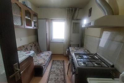 Apartament 2 camere decomandat, Craiovita ,56 mp, etajul 4 - 4