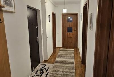 Apartament cu 3 camere decomandat, mobilat în Central - 9