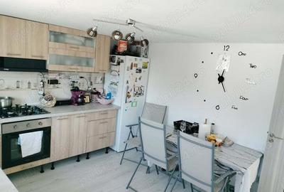 Vanzare casa curte prahova - 9