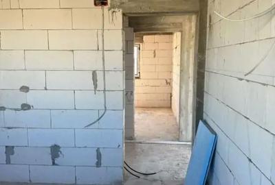 Casă cu 2 camere cu Teren 413 Mp în Frumușani - 1