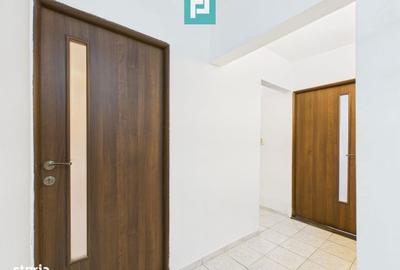 Apartament cu 3 camere decomandat în Micălaca - 15