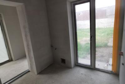 Casă cu 4 camere cu Teren 372 Mp în Central - 2