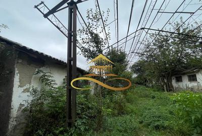 Cladire veche de vanzare in Saucesti Bacau - 3