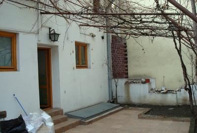 Casă cu 5 camere cu Canalizare în Ultracentral - 10