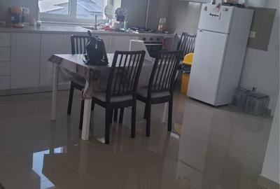 Apartament cu 2 camere decomandat în Berceni - 2