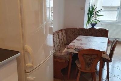 Apartament cu 3 camere decomandat în Central - 3