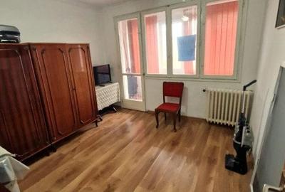 APARTAMENT 3 CAMERE - OBOR - BISERICA SF. DUMITRU - 6