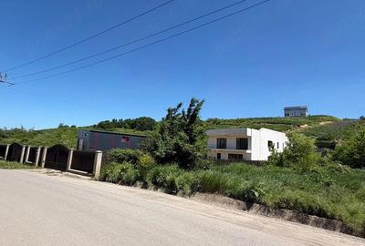Casă cu Teren 1800 Mp în Central - 10