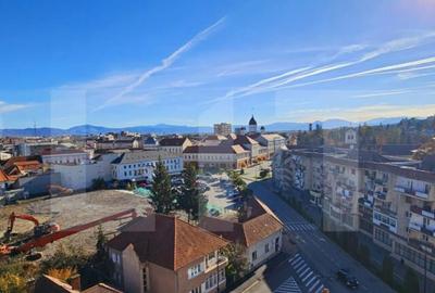 Apartament ultracentral, spa?ios, cu priveli?te panoramic? - 9