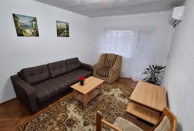 Apartament cu 3 camere semidecomandat în Micro 16 - 4