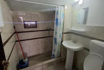 Garsonieră decomandată în Confecții - 2