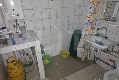 Casă cu 5 camere cu Teren 1850 Mp în Central - 12