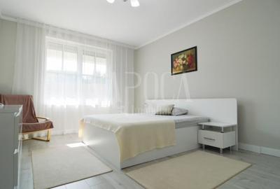 Casa 6 camere de vanzare in Salicea Casa 6 camere de vanzare in Salicea - 6