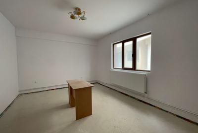 Tatarasi, Ateneu - Spatiu birouri/comercial/servicii, 75 mp, 3 camere - 6