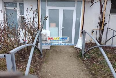 Spațiu comercial, de 38 mp, în Voinești - 1