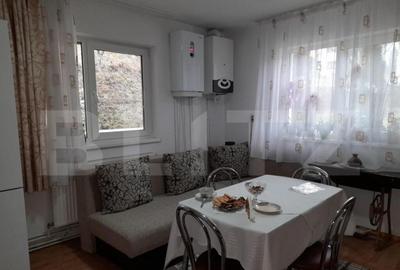 Casă cu 6 camere cu Teren 1120 Mp în Central