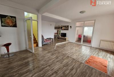 Casa individuala cu 7 camere, spatioasa in Sofronea - 1