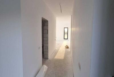 Casă cu 3 camere decomandat în Valu lui Traian - 4