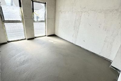 Casă cu 4 camere în Central - 2