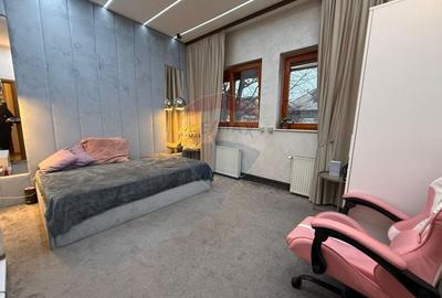 De inchiriat Casa / Vila 7 camere + curte zona Vatra Luminoasa - 35