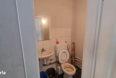 Spațiu comercial, de 80 mp, în Central