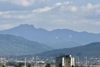 Apartament 2 camere - Zona Gemenii, vedere superbă către munți - 11