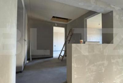 Casă cu 5 camere cu Teren 710 Mp în Central