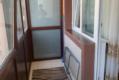 Garsoniera in Militari Residence, loc de parcare la liber - 13