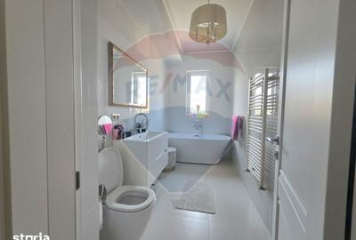 Apartament cu 4 camere în Remetea - 9