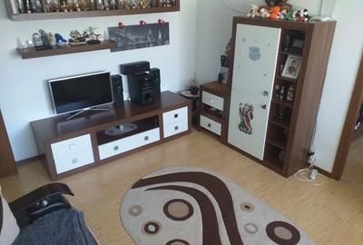 Apartament cu 2 camere semidecomandat în Micro 5 - 5