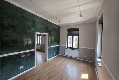 Apartament cu 3 camere decomandat în P-ța Romană - 3