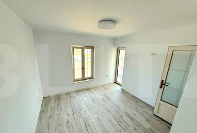 Casă cu 5 camere cu Teren 898 Mp în Central