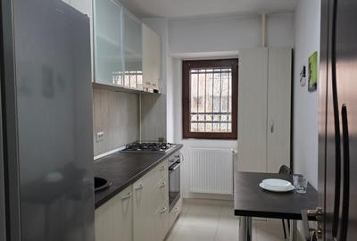 Garsonieră decomandată, mobilată în Titan - 7